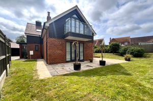 Photo 25- click for photo gallery